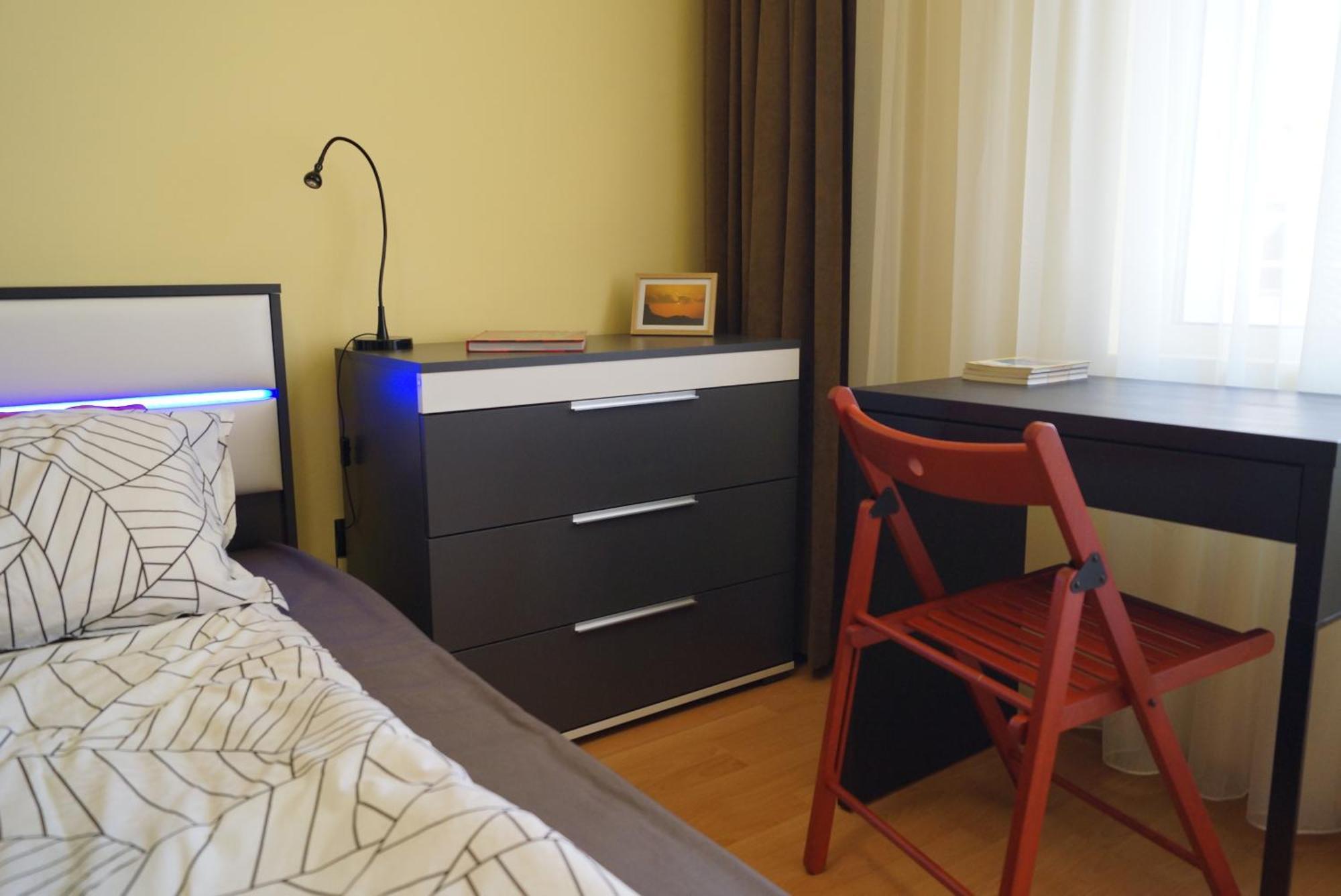 Spacious 2Bdr - Free Parking - Walk Everywhere - 300 Mbps Wifi Varna Buitenkant foto