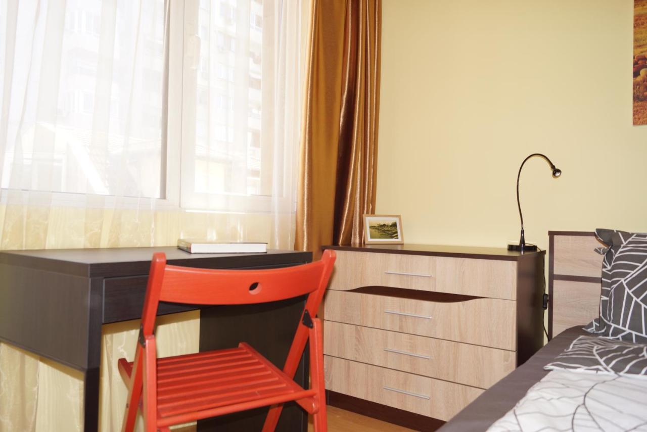 Spacious 2Bdr - Free Parking - Walk Everywhere - 300 Mbps Wifi Varna Buitenkant foto