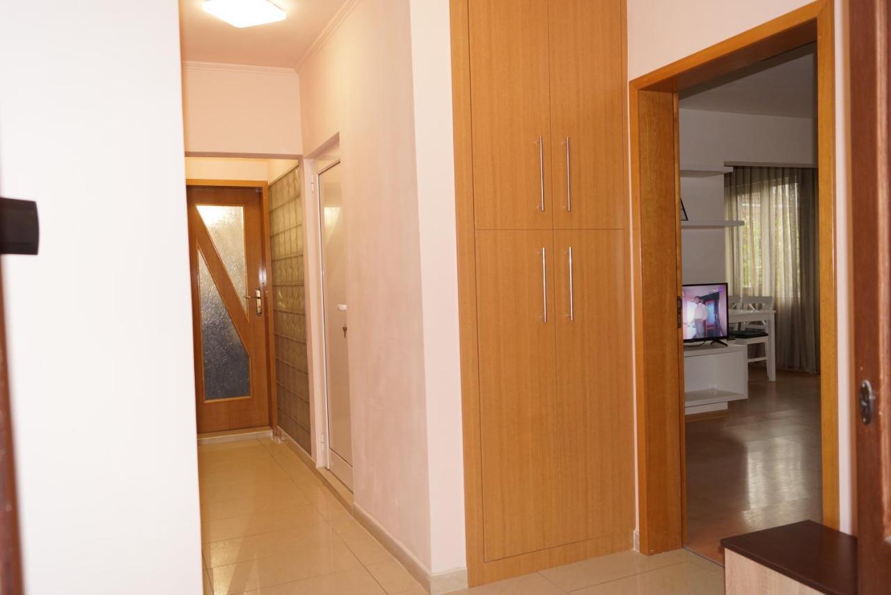 Spacious 2Bdr - Free Parking - Walk Everywhere - 300 Mbps Wifi Varna Buitenkant foto