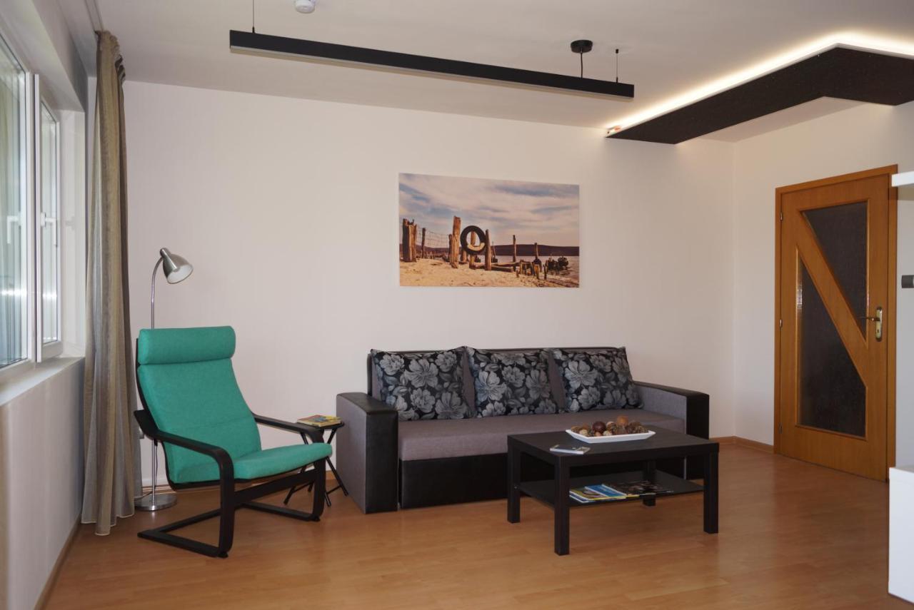 Spacious 2Bdr - Free Parking - Walk Everywhere - 300 Mbps Wifi Varna Buitenkant foto